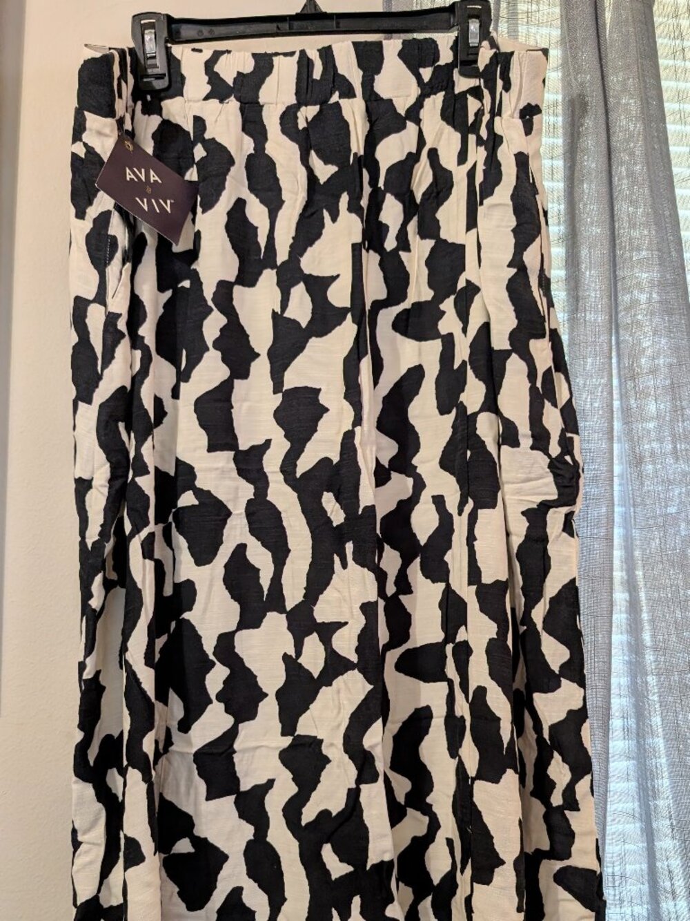 NWT Ava & Viv Skirt Black and White Front Slit Lined 1X